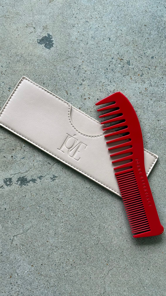 Forme Essentials Honé Comb — versatile comb with fine and wide teeth for styling and detangling.